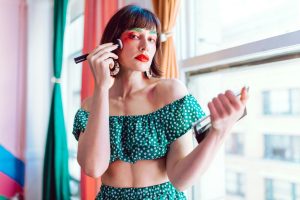 Airbrush Makeup: Who It's Actually For
